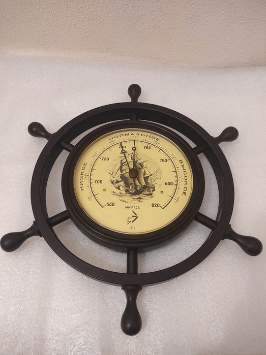 Барометр штурвал