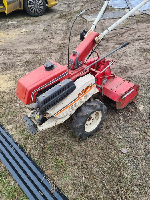 Sprzedam glebogryzarkę iseki