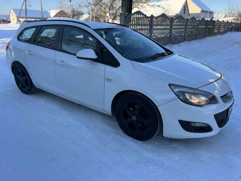 Opel Astra 1.3 cdti  2012 рік