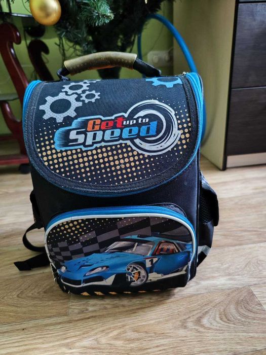 Продам школьный рюкзак детский в отличном состоянии