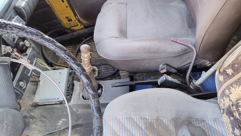 Продам пиріжок ИЖ 2715, 1988 року + двигун і КПП  від 412 Москвича!