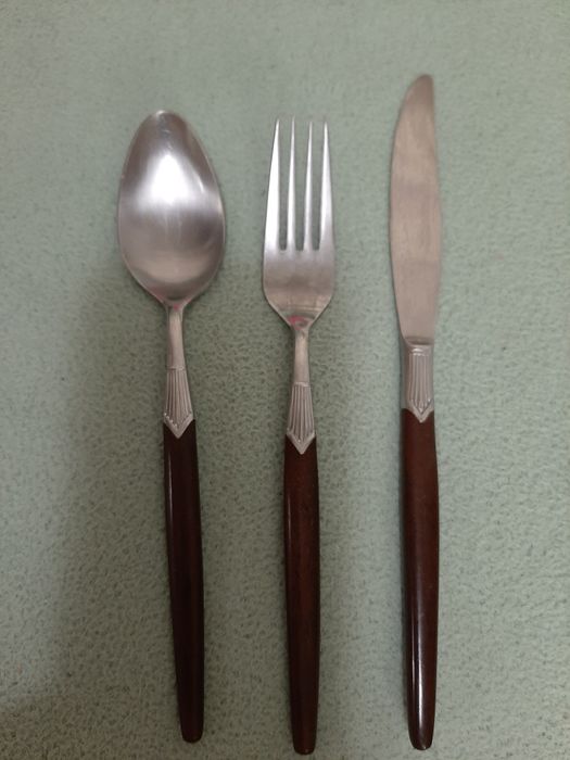 Столовий набір з бакелітовими ручками антикварний