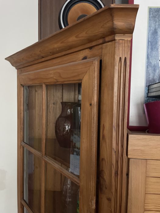 Barek narożny, Witryna narożna  z litego drewna