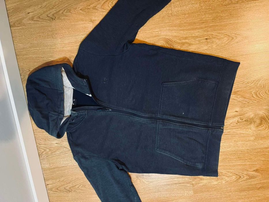 Ciemno szara bluza 4F z kapturem na zamek L 40