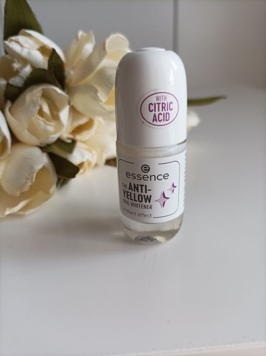 Essence lakier wybielający do paznokci