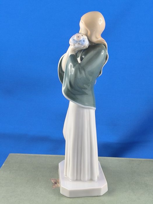 Ofelia dziewczyna Bing&Grondahl Kopenhaga #porcelana #Hamlet #ozdoba