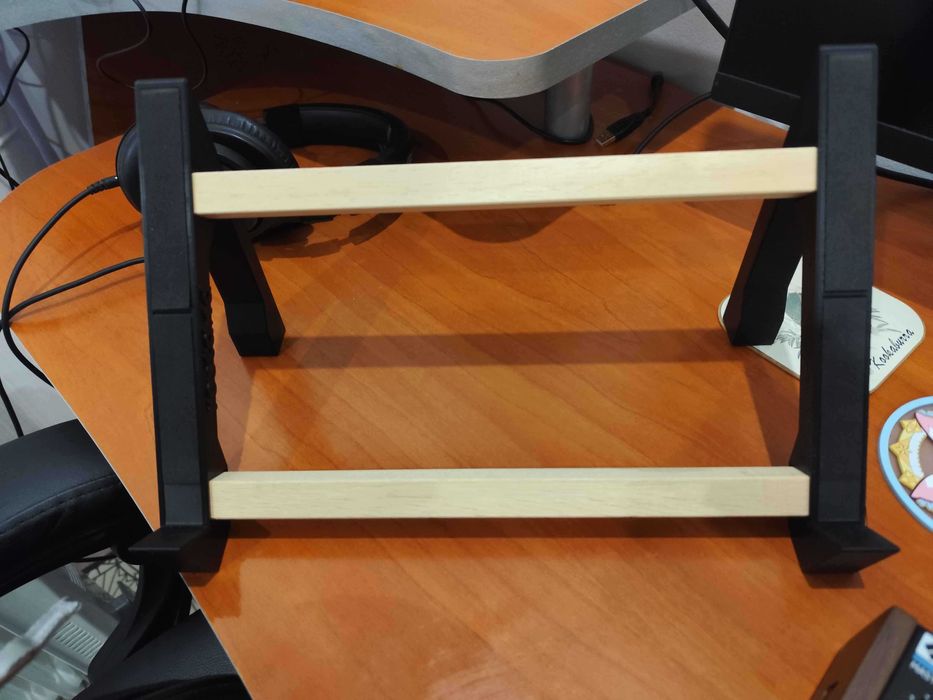 Sintetizador Novation Peak com stand e decksaver