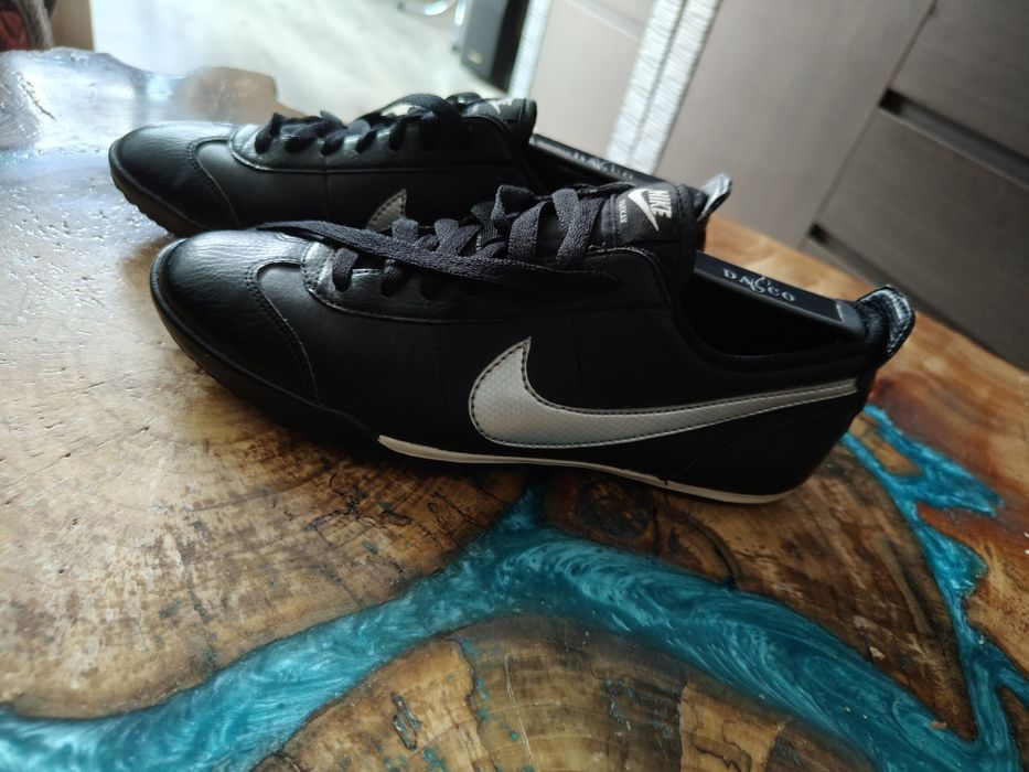 Buty sportowe firmy Nike model Fivekay