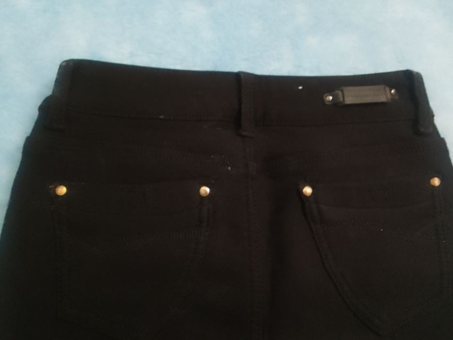 Зимові чорні джинси 27 р