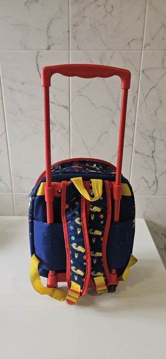 Mochila criança com rodas do Cars