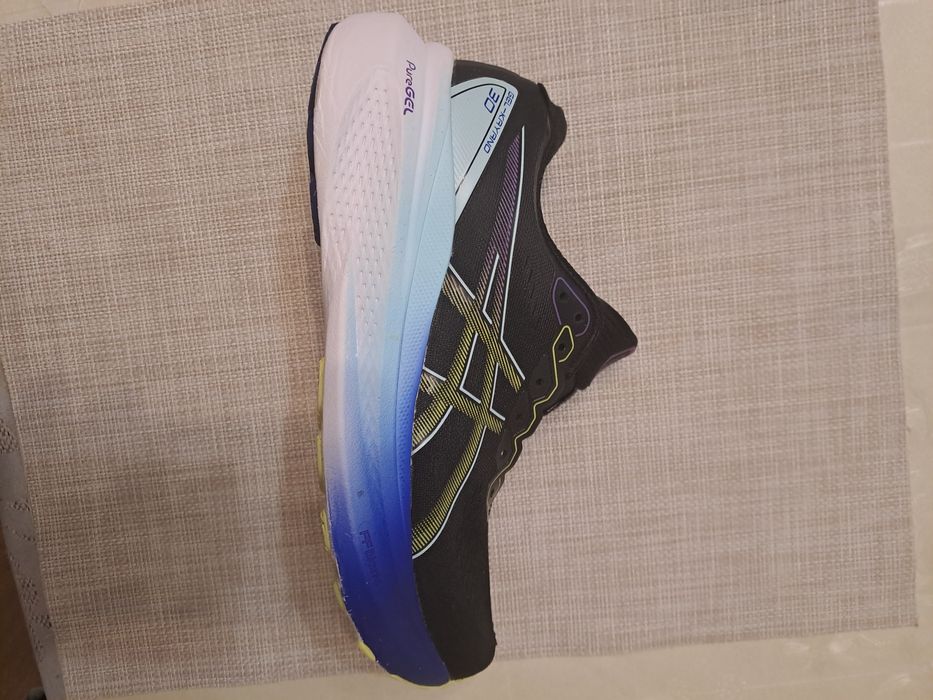 Оригінальні кросівки Asics,Vans