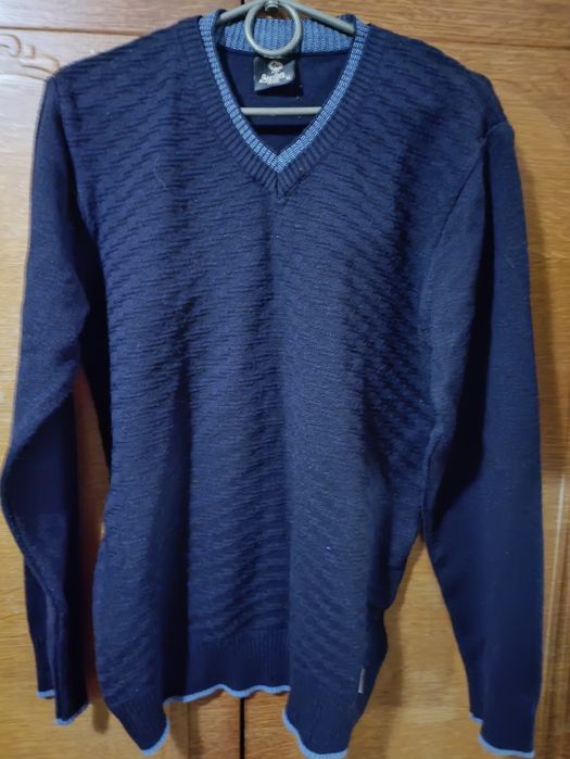 Свитер весна- осень.