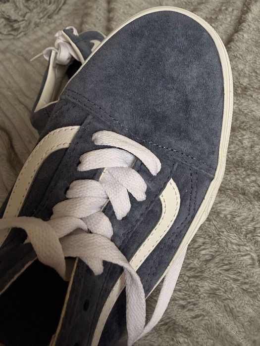 Продам оригінальні Vans (замшеві).