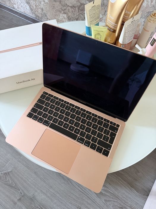 macbook air 2019 256 - Купити електроніку - Ціни на OLX.ua