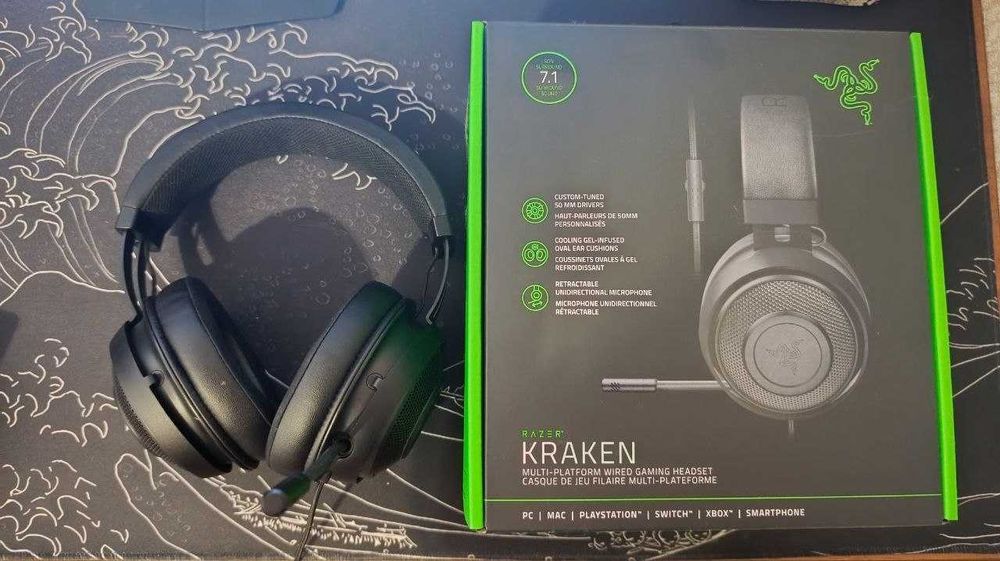 наушники RAZER Kraken в идеальном состоянии