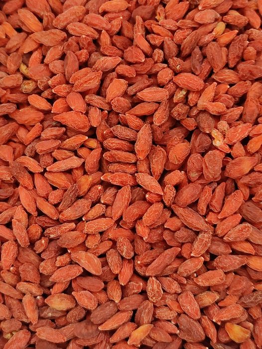 Продаються  ягоди  годжі