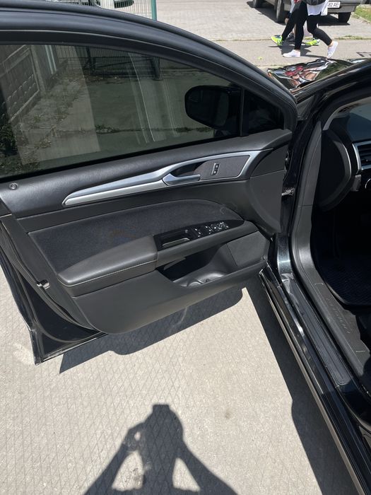 Продам  Ford Fusion