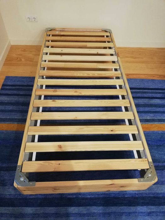 Cama ikea ESPEVAR com colchão