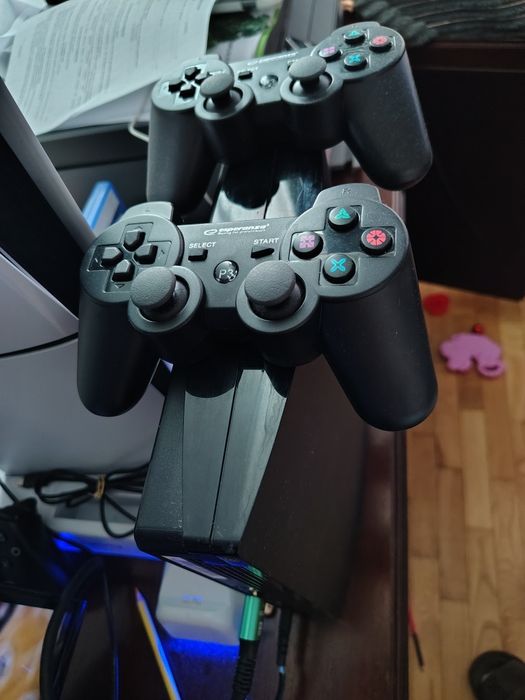 Ps3 slim 2 pady HEN +5 płyt z grami