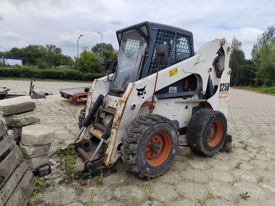 Bobcat S250