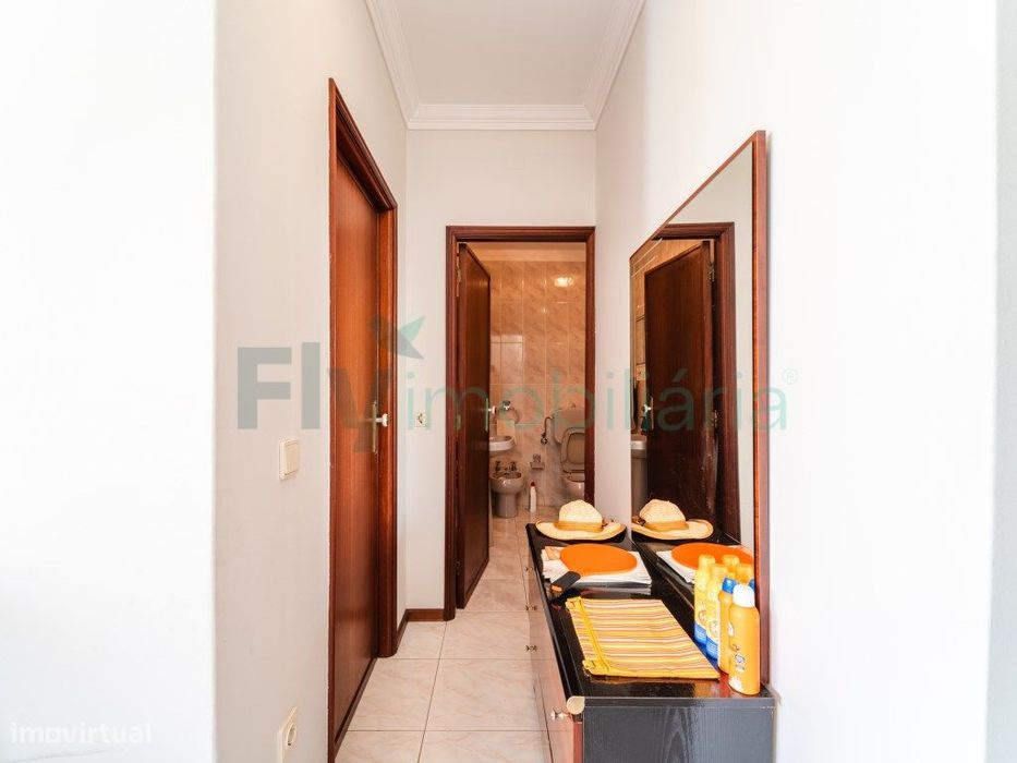 Apartamento T1 em Aver-O-Mar - 2ª Linha de Praia