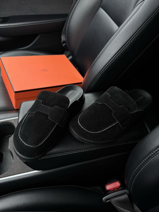 Мюлі. Жіноче взуття. Замшеві шльопки.