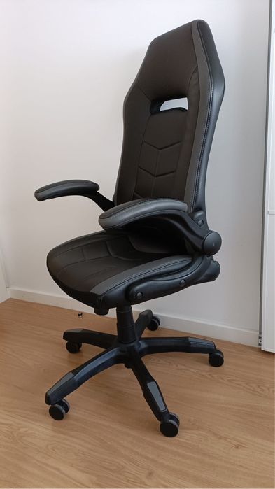 Cadeira de escritório / Gaming  - como nova