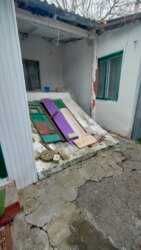 Участок земли с ветхим строением возле самого пляжа в Одессе.