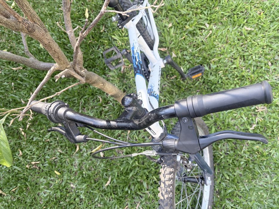 Bicicleta BTWIN allterrain 20x1.95