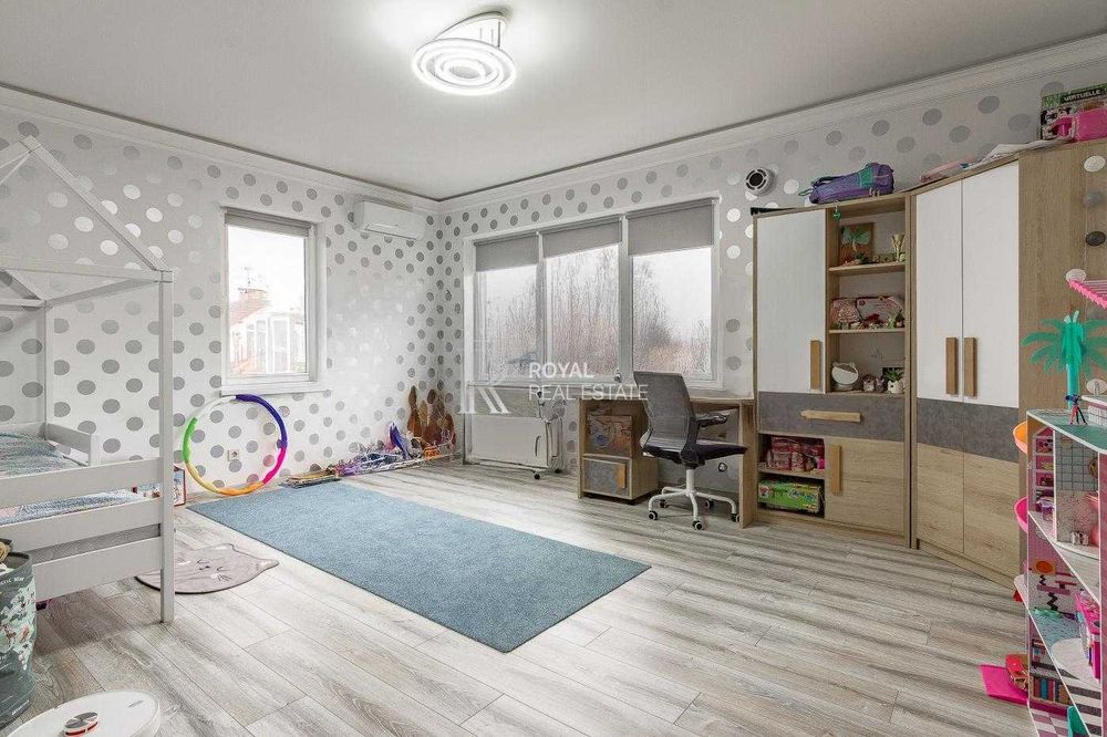 Продаж Будинок Гатне вул. Янчука 144 м² 4 кімнати 3 спальні Тераса Меблі Техніка Готовий до проживання Метро Теремки