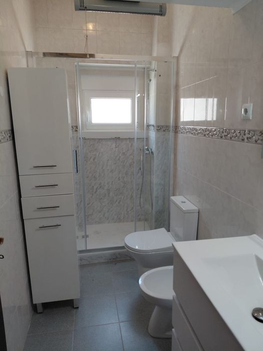 Quartos para arrendar em apartamento novo, no bairro madre deus, marvila, Lisboa