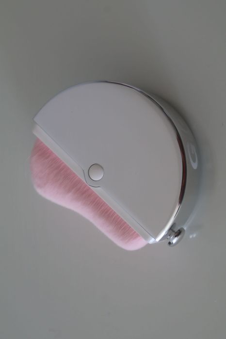 Pincel Base Glossier Stretch Foundation Brush – PORTES INCLUÍDOS