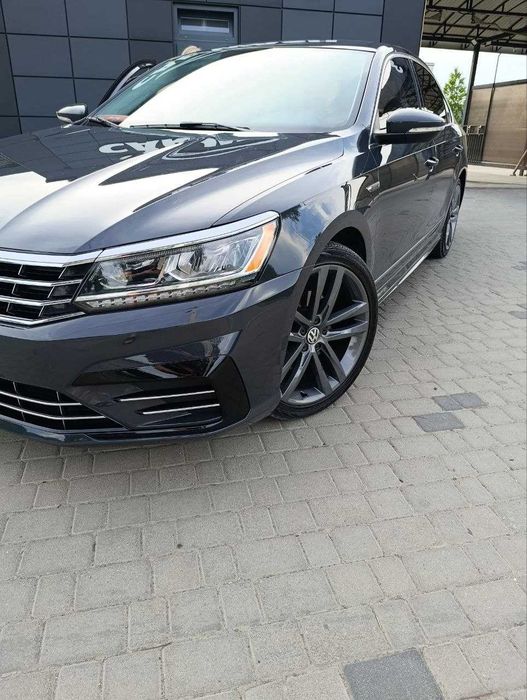Volkswagen Passat  NMS 2017  R-Line