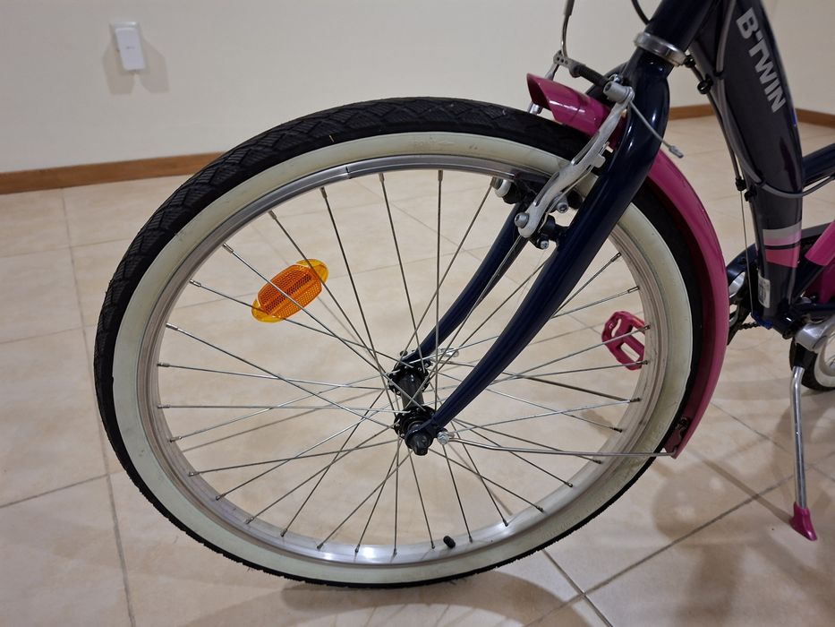 Bicicleta menina Decathlon B'twin 24 polegadas em excelente estado