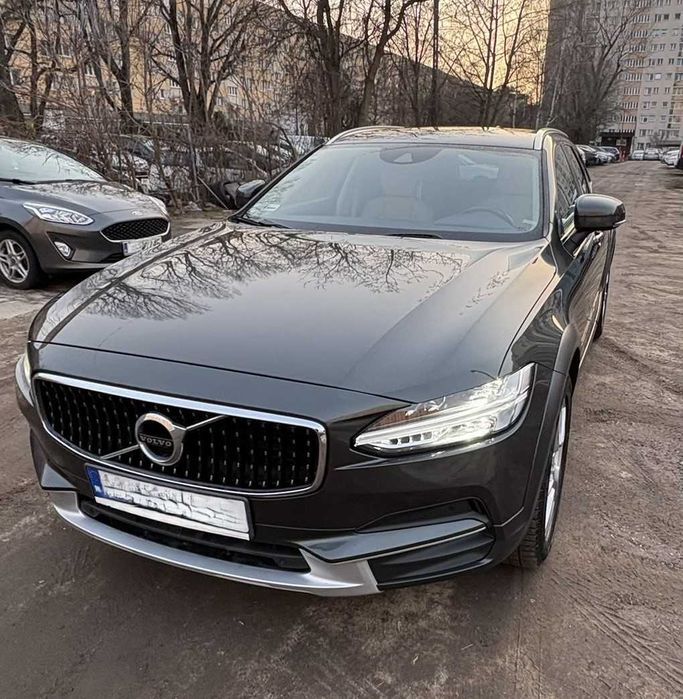Volvo V90 Cross Country