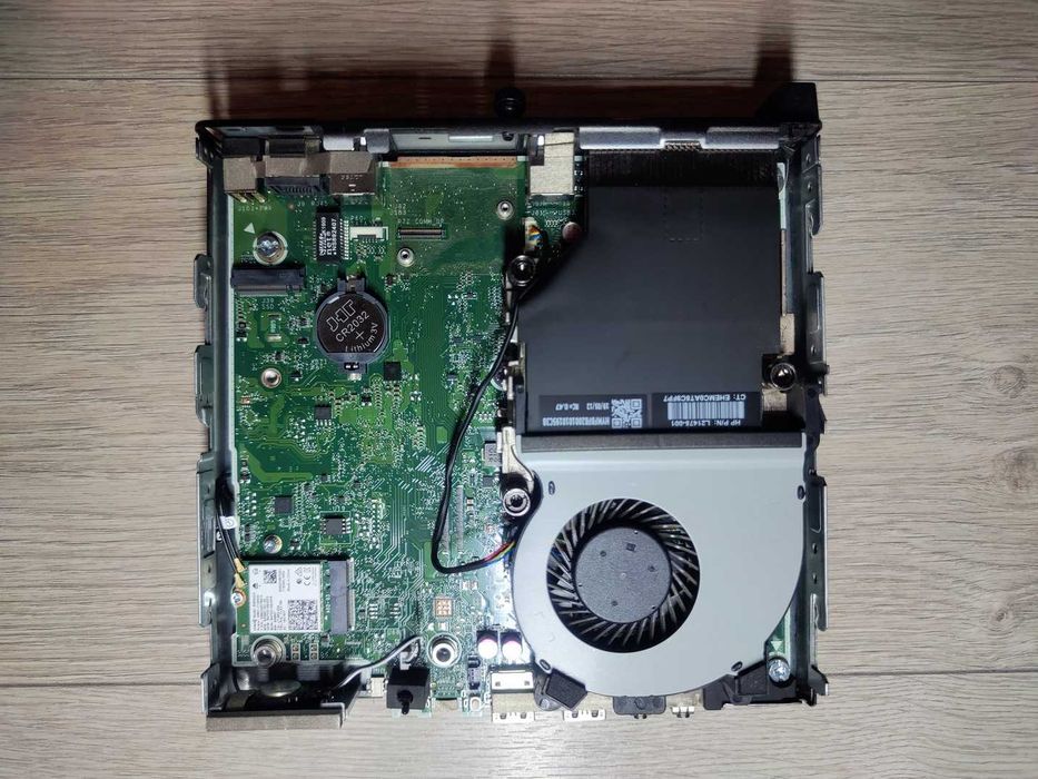 HP ProDesk 405 G4 Mini AMD Ryzen 5 PRO 2400GE 0GB RAM 0GB SSD Wi-Fi