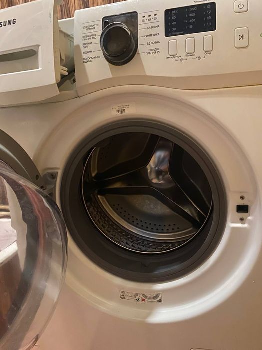 Пральна машинка Samsung eco bubble. 6kг.