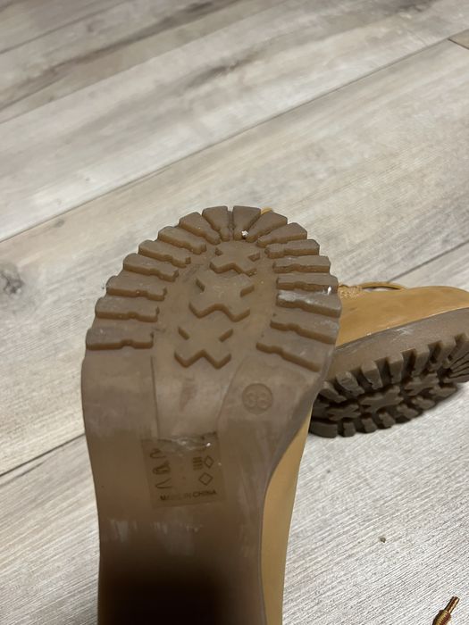 Jesien Trzewiki na obcasie tally weijl