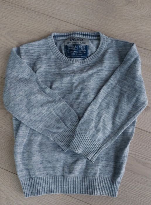 Sweter chłopięcy Rebel by Primark rozm. 104