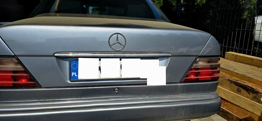 Klapa tył. Mercedes w124