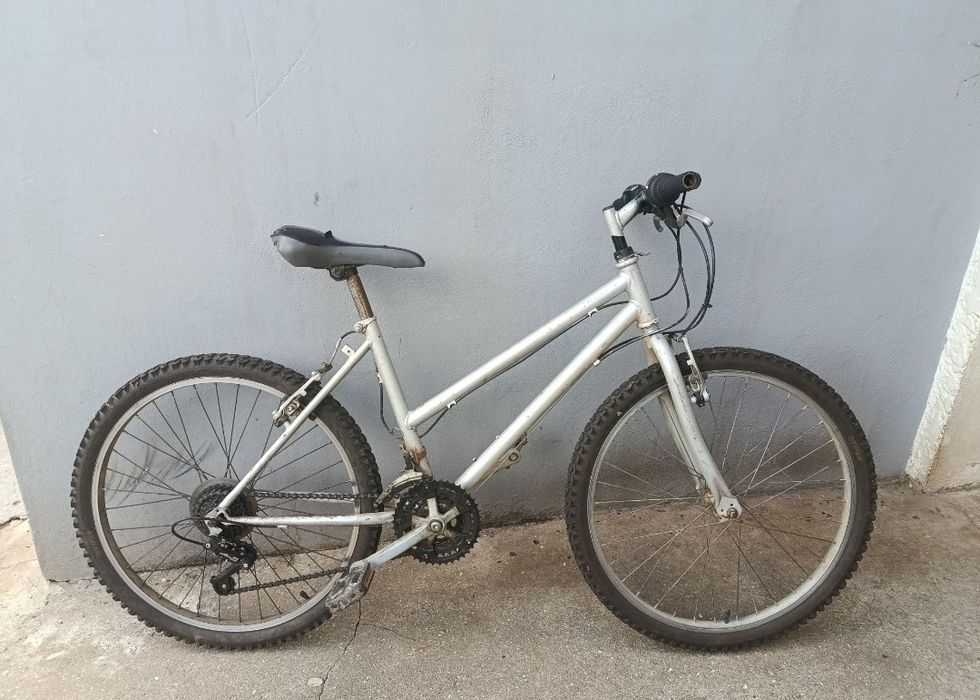 2 bicicletas aro 24 e um portátil Acer Aspire ES1 em troca