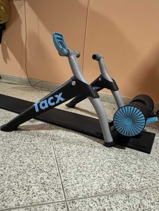 Rolo de Treino Tacx Genius SMART | Bluetooth & ANT+ (Pack Completo)