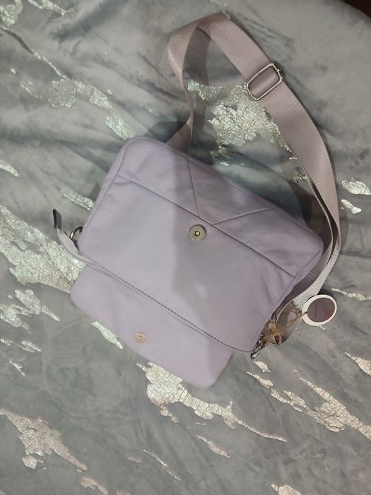 Malas a preta nova e a lilas uaada poucas vezes