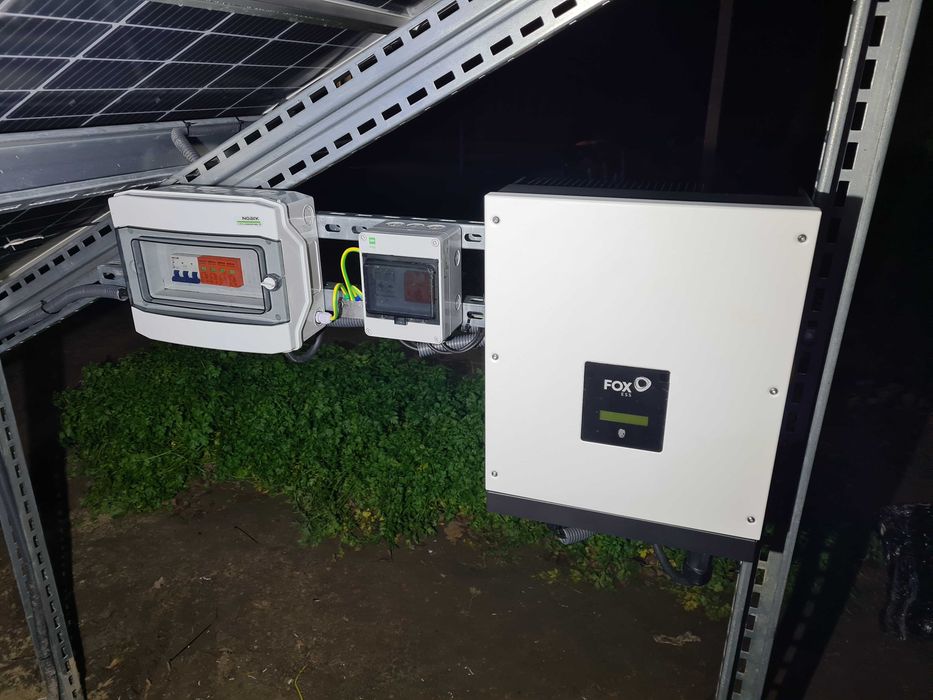 Fotowoltaika panele fotowoltaiczne Jinko 575W bifacial inwerter Deye