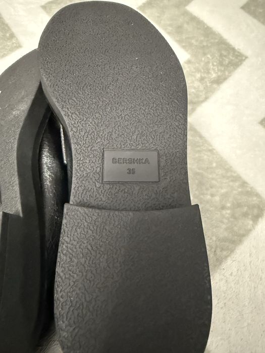 Жіночі туфлі лофери 35