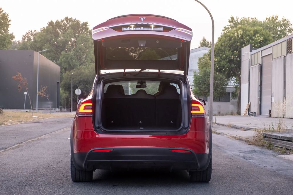 Tesla Model X Ludicrous Performance64170351268226126