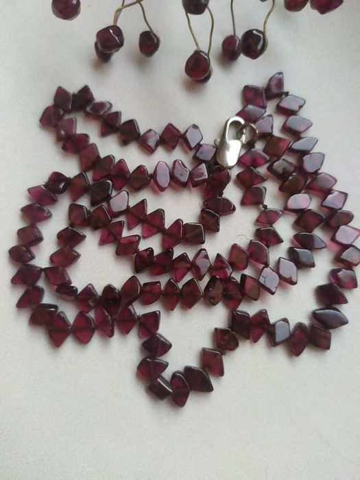 Бусы Гранат Натуральный камень