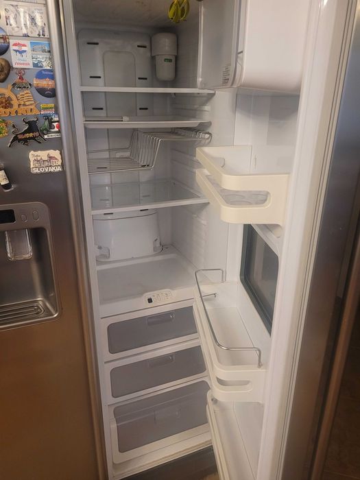 Sprzedam lodówkę – do naprawy lub na części