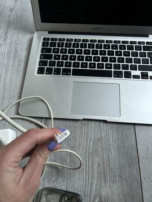 Mcbook air 13 121GB