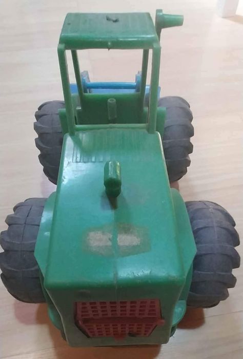 Brinquedo antigo fabricado em plástico
